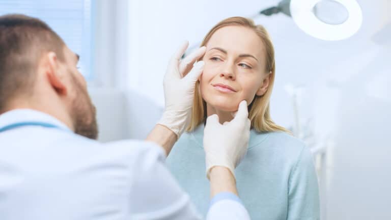 Tarif Lifting Visage : Prix, Techniques et Prise en Charge