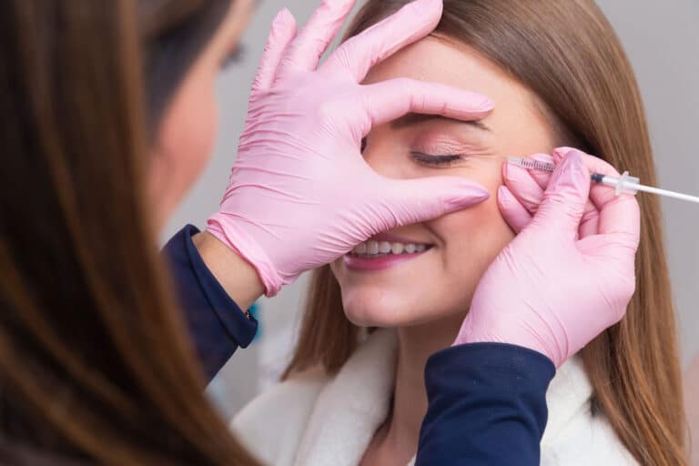 Comment trouver un bon chirurgien esthétique